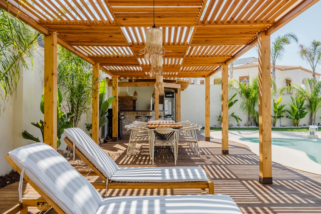 How to Select the Perfect Patio Cover for Any Budget